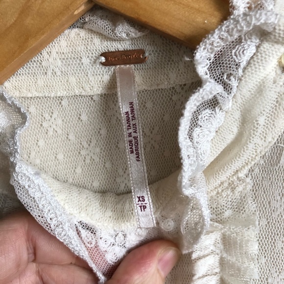 Free people pintuck bib sleeveless lace blouse - Picture 4 of 6